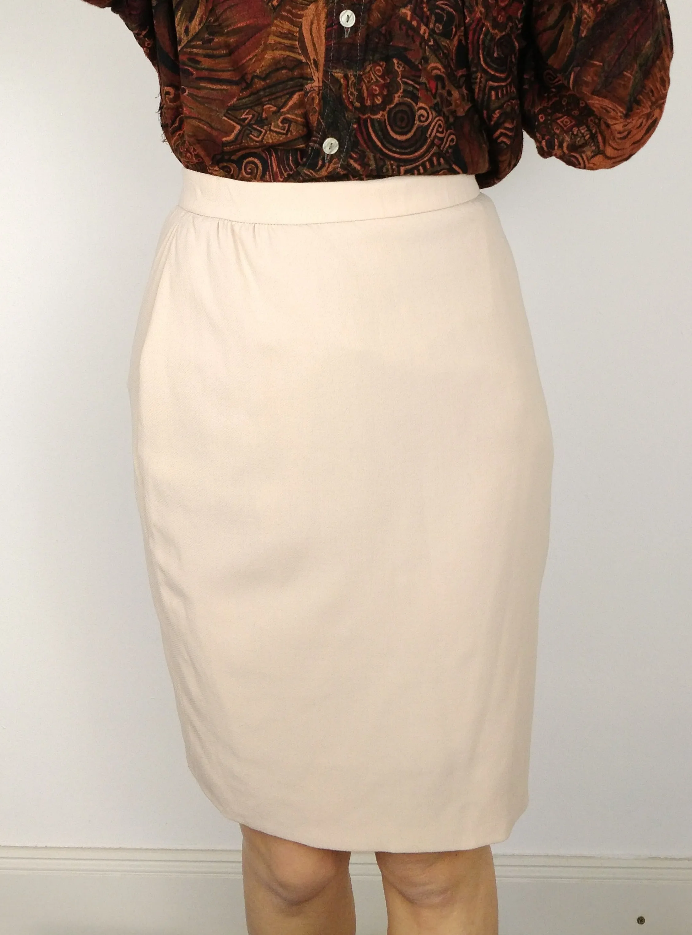 The Bread Roll | Vintage wool beige nude mini pencil skirt XS-S